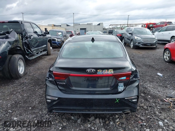 2020 Kia Forte LXS with VIN 3KPF24AD7LE168257, listed as a IAAI auction lot 41946939 with 122,390 mi miles and . Bid and sale history available at carsss.com. Image 16.