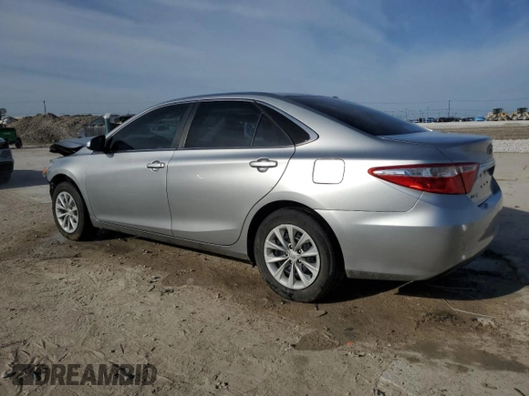 2015 Toyota Camry XLE with VIN 4T4BF1FK3FR503711, listed as a Copart auction lot 48924595 with 142,377 mi miles and Salvage Title. Bid and sale history available at carsss.com. Image 2.