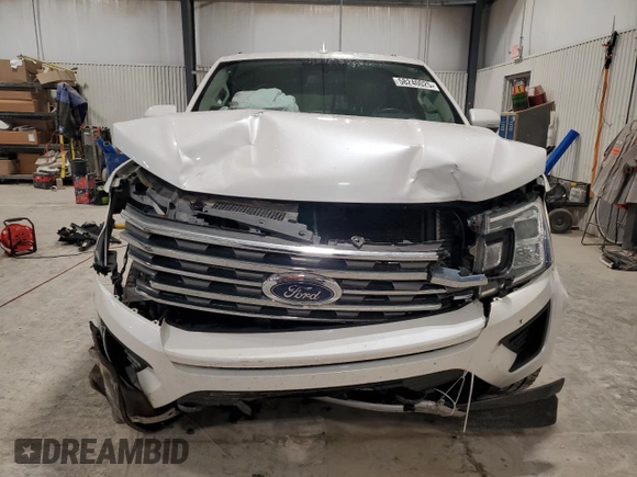 2018 Ford Expedition Max XLT with VIN 1FMJK1JT7JEA45739, listed as a Copart auction lot 58240025 with Not provided miles and Salvage title. Bid and sale history available at DreamBid. Image 5.
