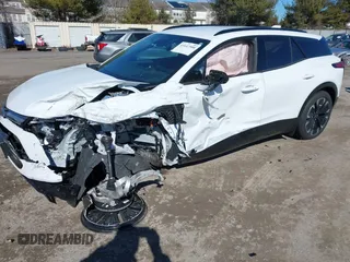 2024 Chevrolet Blazer EV eAWD RS z VIN 3GNKDCRJ4RS290900, wystawiony jako IAAI lot #41647500 z przebiegiem 3 017 mil mil oraz . Historia ofert i sprzedaży dostępna na DreamBid. Obrazek 17.