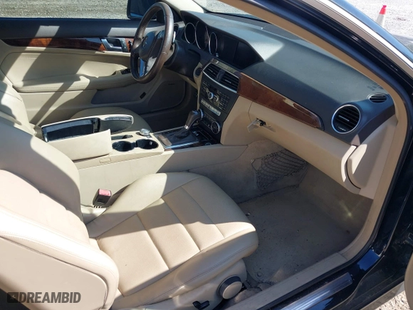 2013 Mercedes-Benz C-Class C 250 with VIN WDDGJ4HB9DF970401, listed as a IAAI auction lot 41981575 with 152,080 mi miles. Bid and sale history available at carsss.com. Image 5.