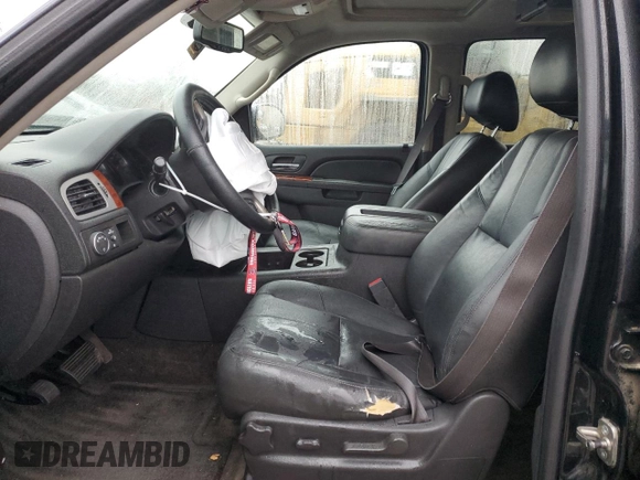 2011 Chevrolet Avalanche LT with VIN 3GNMCFE0XBG339164, listed as a Copart auction lot 44843275 with 170,351 mi miles and Salvage title. Bid and sale history available at DreamBid. Image 7.