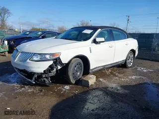2009 Lincoln MKS with VIN 1LNHM93R39G620539, listed as a IAAI auction lot 41969146 with 170,253 mi miles. Bid and sale history available at carsss.com. Image 17.