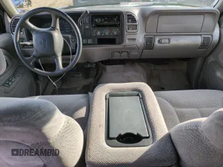 1998 GMC Suburban z VIN 3GKFK16R4WG507685, wystawiony jako Copart lot #87900735 z przebiegiem 183 033 mil mil oraz Szkoda całkowita • Salvage title. Historia ofert i sprzedaży dostępna na DreamBid. Obrazek 8.