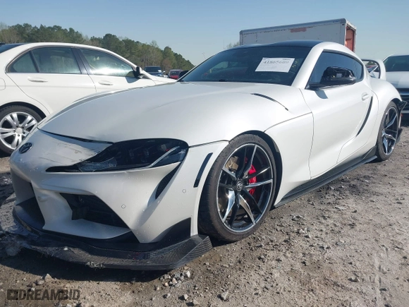 2021 Toyota GR Supra 3.0 with VIN WZ1DB0C08MW043660, listed as a IAAI auction lot 41865609 with 17,463 mi miles. Bid and sale history available at carsss.com. Image 20.