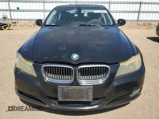2011 BMW 3 Series 328i z VIN WBAPH5C53BA444981, wystawiony jako Copart lot #61779665 z przebiegiem 137 307 mil mil oraz Czysty tytuł • Clean title. Historia ofert i sprzedaży dostępna na DreamBid. Obrazek 5.