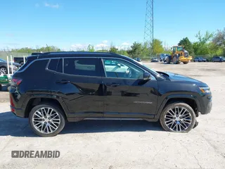2022 Jeep Compass Limited z VIN 3C4NJDCB4NT189558, wystawiony jako IAAI lot #42337555 z przebiegiem 40 109 mil mil oraz . Historia ofert i sprzedaży dostępna na DreamBid. Obrazek 12.