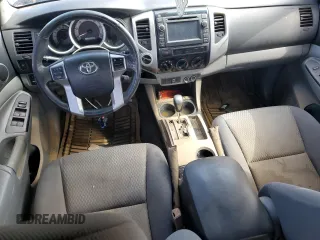 2013 Toyota Tacoma z VIN 3TMLU4EN0DM129808, wystawiony jako Copart lot #50353125 z przebiegiem 231 750 mil mil oraz Szkoda całkowita • Salvage title. Historia ofert i sprzedaży dostępna na DreamBid. Obrazek 8.