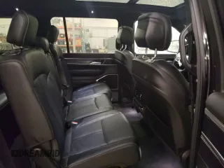 2023 Jeep Wagoneer Series III с VIN 1C4SJSDP0PS503082, выставлен на аукционе Copart как лот 77155824 с пробегом 21 774 миль миль и Списание • Salvage title. История ставок и продаж доступна на DreamBid. Изображение 11.
