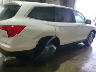2016 Honda Pilot EX with VIN 5FNYF6H3XGB066361, listed as a Copart auction lot 49820645 with 106,666 mi miles and Salvage Title. Bid and sale history available at carsss.com. Image 14.