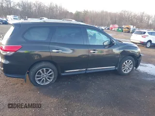 2015 Nissan Pathfinder Platinum z VIN 5N1AR2MM4FC612742, wystawiony jako IAAI lot #41828365 z przebiegiem 132 658 mil mil oraz . Historia ofert i sprzedaży dostępna na DreamBid. Obrazek 12.