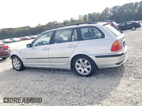 2004 BMW 3 Series 325i with VIN WBAEN33404PC13311, listed as a Copart auction lot 78661844 with 121,435 mi miles and Salvage Title. Bid and sale history available at carsss.com. Image 2.