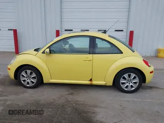 2009 Volkswagen Beetle S with VIN 3VWRW31C09M514034, listed as a IAAI auction lot 41969381 with 147,278 mi miles and . Bid and sale history available at DreamBid. Image 14.