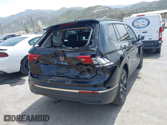 2022 Volkswagen Tiguan S z VIN 3VV1B7AX5NM056766, wystawiony jako IAAI lot #42024519 z przebiegiem 97 548 mil mil oraz . Historia ofert i sprzedaży dostępna na DreamBid. Obrazek 4.