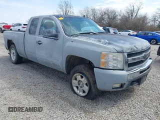 2011 Chevrolet Silverado 1500 LT with VIN 1GCRKSE30BZ409985, listed as a IAAI auction lot 41901737 with 170,349 mi miles and . Bid and sale history available at DreamBid. Image 1.