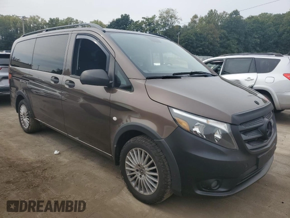 2017 Mercedes-Benz Metris Passenger z VIN WD4PG2EE8H3322704, wystawiony jako Copart lot #71613624 z przebiegiem 40 429 mil mil oraz Szkoda całkowita • Salvage title. Historia ofert i sprzedaży dostępna na DreamBid. Obrazek 4.