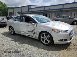 2013 Ford Fusion SE with VIN 3FA6P0HR2DR174320, listed as a Copart auction lot 56330385 with 127,301 mi miles and Salvage title. Bid and sale history available at DreamBid. Image 4.