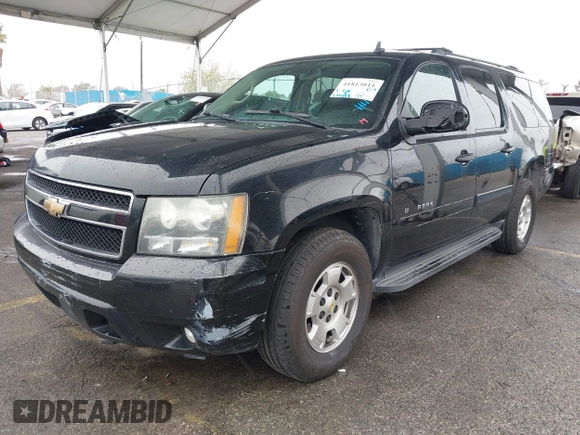 2011 Chevrolet Suburban LT with VIN 1GNSCJE01BR327933, listed as a IAAI auction lot 41813011 with 279,627 mi miles. Bid and sale history available at carsss.com. Image 22.