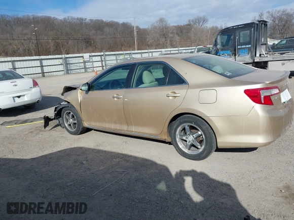 2012 Toyota Camry L z VIN 4T1BF1FK3CU007863, wystawiony jako IAAI lot #41340131 z przebiegiem 163 333 mil mil oraz . Historia ofert i sprzedaży dostępna na DreamBid. Obrazek 14.
