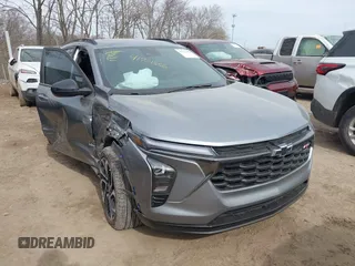 2024 Chevrolet Trax 2RS with VIN KL77LJE26RC129276, listed as a IAAI auction lot 41721356 with 13,865 mi miles and . Bid and sale history available at DreamBid. Image 1.