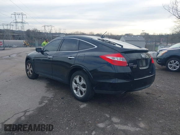 2010 Honda Crosstour EX-L z VIN 5J6TF2H51AL000543, wystawiony jako IAAI lot #41884879 z przebiegiem 194 277 mil mil oraz . Historia ofert i sprzedaży dostępna na DreamBid. Obrazek 3.