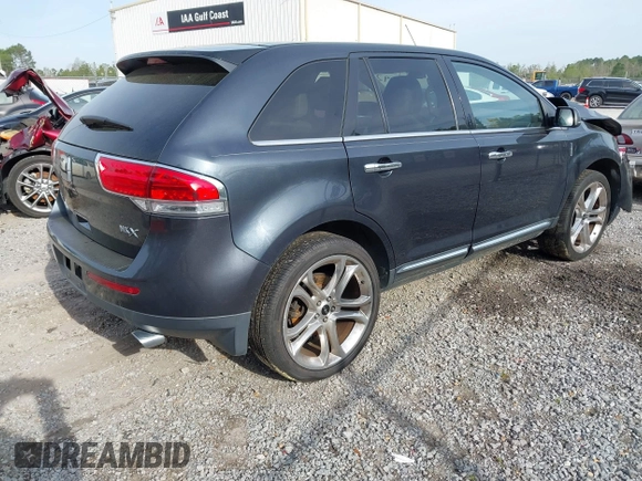 2013 Lincoln MKX z VIN 2LMDJ6JK9DBL22657, wystawiony jako IAAI lot #41864992 z przebiegiem 97 994 mil mil oraz . Historia ofert i sprzedaży dostępna na DreamBid. Obrazek 4.