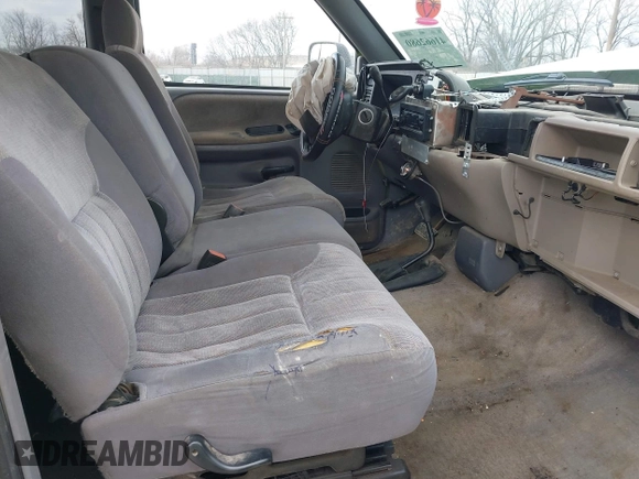 1997 Dodge 2500 with VIN 3B7KF23Z2VM513042, listed as a IAAI auction lot 41662680 with 200,001 mi miles and . Bid and sale history available at DreamBid. Image 5.