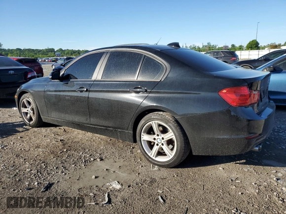 2015 BMW 3 Series 328i xDrive z VIN WBA3B5C56FF960700, wystawiony jako Copart lot #56754225 z przebiegiem 121 966 mil mil oraz Szkoda całkowita • Salvage title. Historia ofert i sprzedaży dostępna na DreamBid. Obrazek 2.