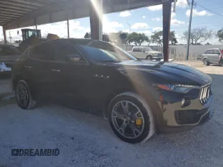 2017 Maserati Levante z VIN ZN661XUA2HX255298, wystawiony jako Copart lot #43757675 z przebiegiem 93 678 mil mil oraz Szkoda całkowita • Salvage title. Historia ofert i sprzedaży dostępna na DreamBid. Obrazek 4.