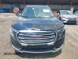 2024 GMC Terrain SLT z VIN 3GKALPEG4RL144746, wystawiony jako IAAI lot #42604077 z przebiegiem 35 070 mil mil oraz . Historia ofert i sprzedaży dostępna na DreamBid. Obrazek 12.