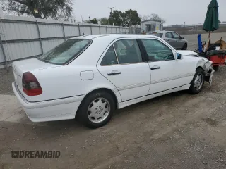 2000 Mercedes-Benz C 230 Kompressor with VIN WDBHA24G1YF946926, listed as a Copart auction lot 70884494 with 115,791 mi miles and Salvage Title. Bid and sale history available at carsss.com. Image 3.