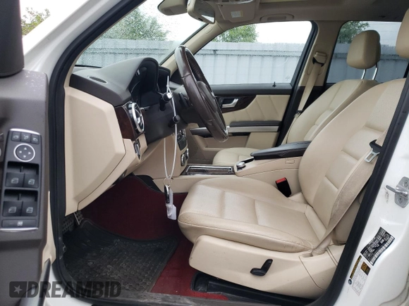 2015 Mercedes-Benz GLK 250 with VIN WDCGG0EB5FG377812, listed as a Copart auction lot 55215233 with 130,093 mi miles and . Bid and sale history available at DreamBid. Image 7.