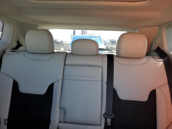 2019 Jeep Compass Latitude with VIN 3C4NJCBB9KT636408, listed as a Copart auction lot 44163665 with 22,876 mi miles and Non repairable. Bid and sale history available at DreamBid. Image 10.