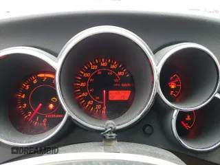 2003 Toyota Matrix Std z VIN 2T1KR32E43C769720, wystawiony jako Copart lot #53102005 z przebiegiem 291 727 mil mil oraz Szkoda całkowita • Salvage title. Historia ofert i sprzedaży dostępna na DreamBid. Obrazek 9.