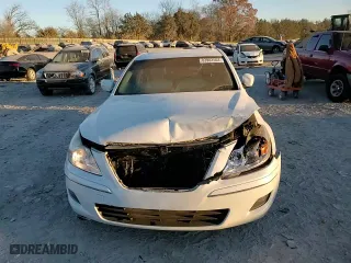 2010 Hyundai Genesis with VIN KMHGC4DF7AU105880, listed as a Copart auction lot 83982564 with 136,383 mi miles and Clean Title. Bid and sale history available at carsss.com. Image 10.