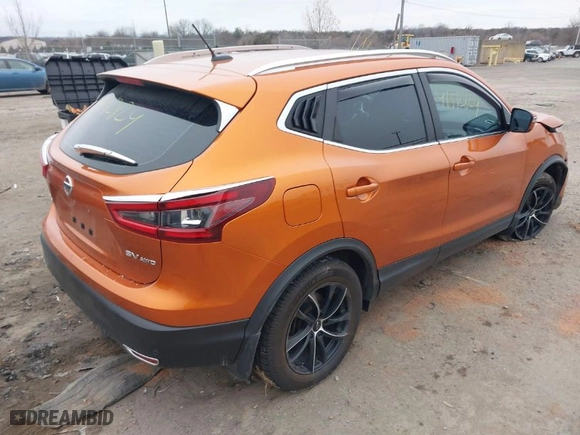 2020 Nissan Rogue Sport S with VIN JN1BJ1CW3LW373260, listed as a IAAI auction lot 41512824 with 77,000 mi miles. Bid and sale history available at carsss.com. Image 4.