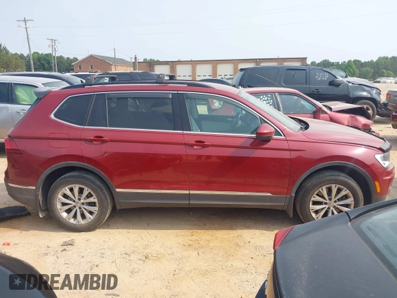 2018 Volkswagen Tiguan SEL with VIN 3VV3B7AX9JM054814, listed as a IAAI auction lot 42394400 with 92,160 mi miles and . Bid and sale history available at DreamBid. Image 13.