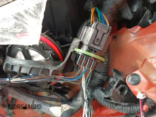 2022 Hyundai Veloster z VIN KMHT36AH5NU015388, wystawiony jako IAAI lot #42492097 z przebiegiem 31 757 mil mil oraz . Historia ofert i sprzedaży dostępna na DreamBid. Obrazek 19.