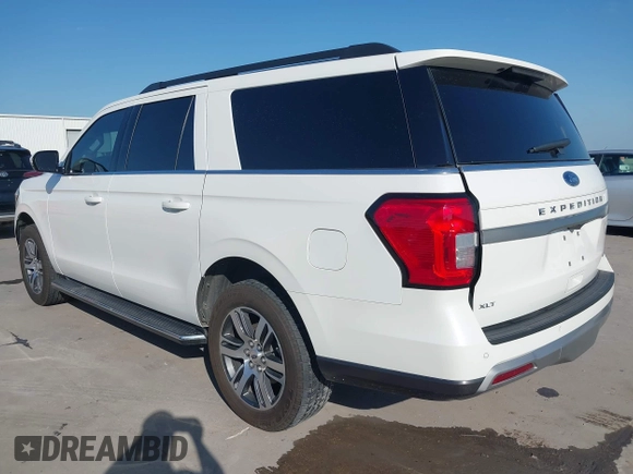 2023 Ford Expedition Max XLT z VIN 1FMJK1H82PEA62734, wystawiony jako IAAI lot #42075156 z przebiegiem 23 926 mil mil oraz . Historia ofert i sprzedaży dostępna na DreamBid. Obrazek 3.
