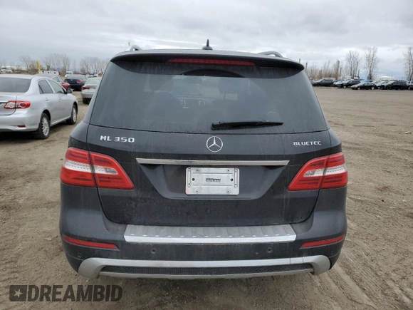 2013 Mercedes-Benz M 350 z VIN 4JGDA2EB6DA196204, wystawiony jako Copart lot #81981424 z przebiegiem 111 628 mil mil oraz Szkoda całkowita • Salvage title. Historia ofert i sprzedaży dostępna na DreamBid. Obrazek 6.