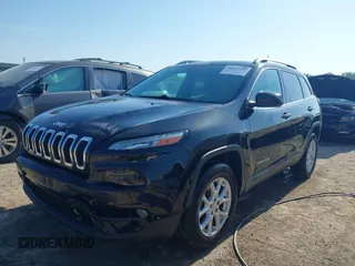 2016 Jeep Cherokee Latitude with VIN 1C4PJMCS2GW371653, listed as a IAAI auction lot 42557746 with 66,282 mi miles and . Bid and sale history available at DreamBid. Image 18.