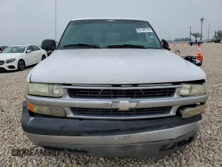 2002 Chevrolet Suburban LT with VIN 3GNEC16Z12G363244, listed as a Copart auction lot 51147114 with 261,559 mi miles and Salvage Title. Bid and sale history available at carsss.com. Image 5.