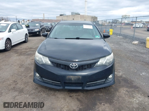 2012 Toyota Camry L with VIN 4T1BF1FK0CU135929, listed as a IAAI auction lot 42059366 with 172,236 mi miles. Bid and sale history available at carsss.com. Image 12.