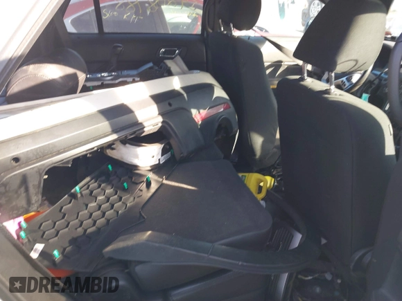 2013 Ford Police Interceptor Utility z VIN 1FM5K8AR1DGC20753, wystawiony jako IAAI lot #40718640 z przebiegiem Nie podano mil oraz . Historia ofert i sprzedaży dostępna na DreamBid. Obrazek 8.