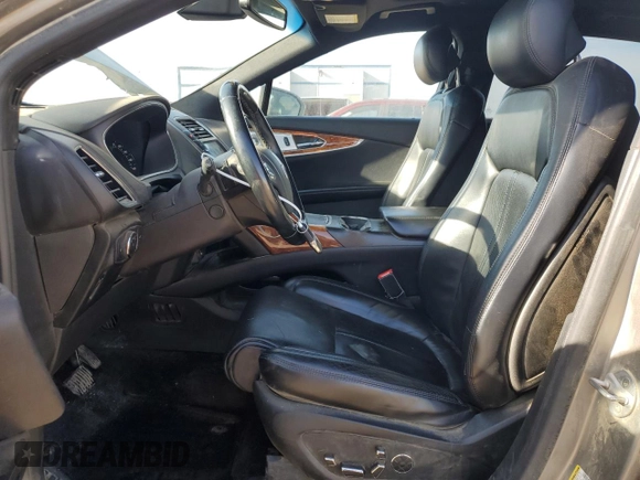 2016 Lincoln MKX Reserve with VIN 2LMTJ8LP2GBL59375, listed as a Copart auction lot 48357065 with 198,357 mi miles and Salvage Title. Bid and sale history available at DreamBid. Image 7.