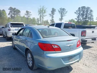 2009 Chrysler Sebring LX *Ltd Avail* with VIN 1C3LC46B29N530494, listed as a IAAI auction lot 42009583 with 186,002 mi miles. Bid and sale history available at carsss.com. Image 3.