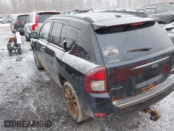 2016 Jeep Compass Sport z VIN 1C4NJDBB7GD658104, wystawiony jako IAAI lot #41674802 z przebiegiem 129 123 mil mil oraz . Historia ofert i sprzedaży dostępna na DreamBid. Obrazek 3.