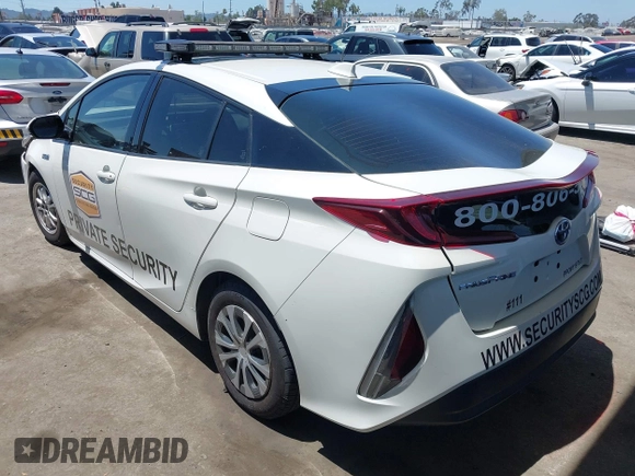 2020 Toyota Prius LE with VIN JTDKARFP6L3159932, listed as a IAAI auction lot 42714958 with 157,110 mi miles and . Bid and sale history available at DreamBid. Image 3.