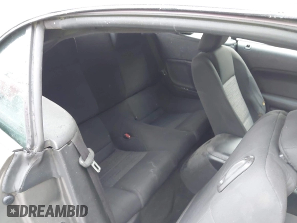 2005 Ford Mustang Deluxe with VIN 1ZVFT84N055214712, listed as a IAAI auction lot 40855851 with 98,307 mi miles. Bid and sale history available at carsss.com. Image 8.
