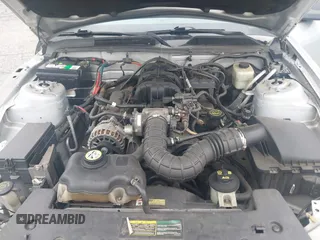 2007 Ford Mustang Deluxe with VIN 1ZVFT80N375282334, listed as a IAAI auction lot 42051959 with 207,901 mi miles. Bid and sale history available at carsss.com. Image 10.